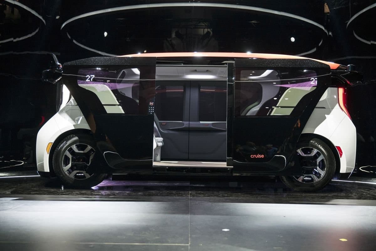 [Driverless Tech] GM Cruise, 테슬라는 못 받은 ‘정식’ 자율주행 서비스를 시작하다 썸네일 이미지